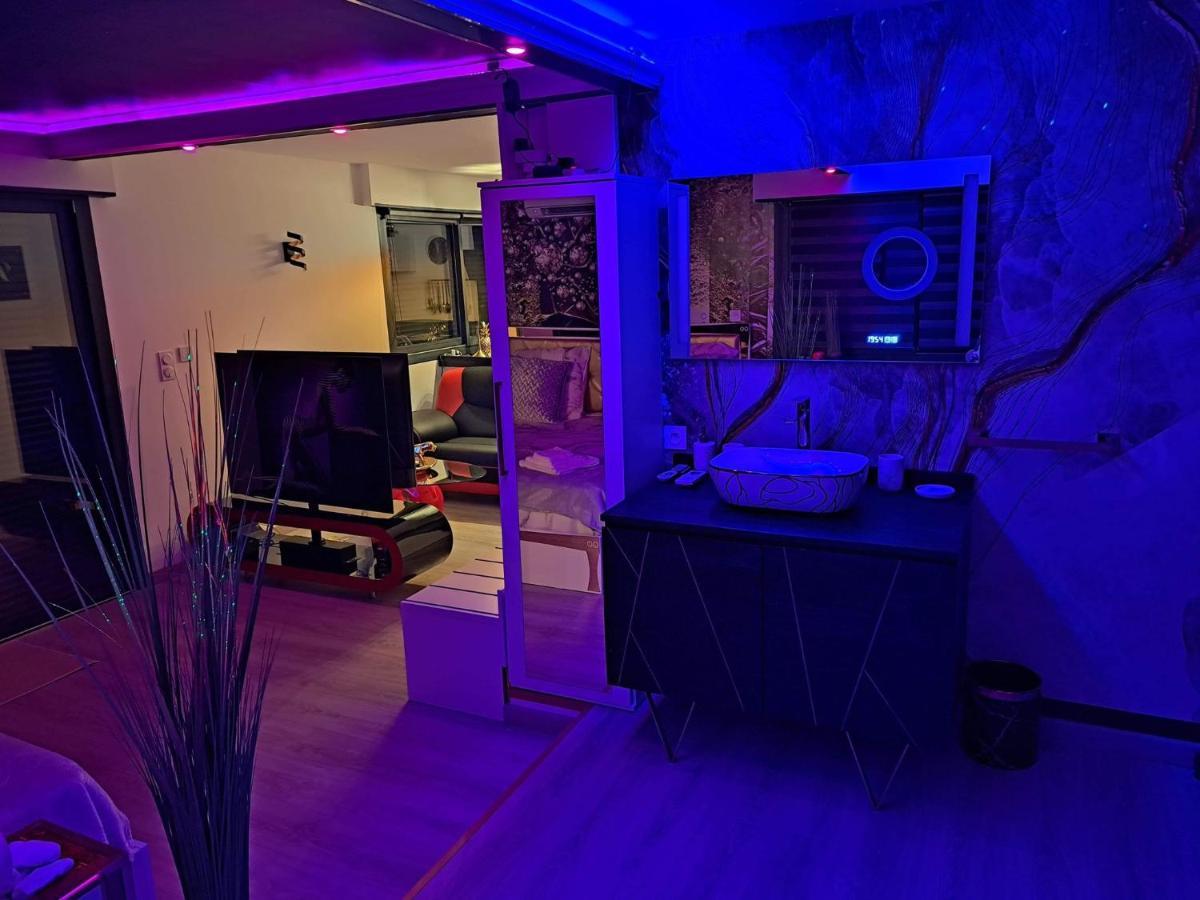 L'aurore De Charme, Clim Jacuzzi, Sauna, Piscine Chauffée Cuisine... Carpentras