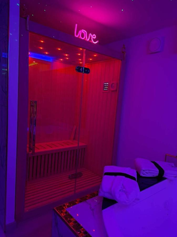 Holiday home L'aurore De Charme, Clim Jacuzzi, Sauna, Piscine Chauffee Cuisine... Carpentras