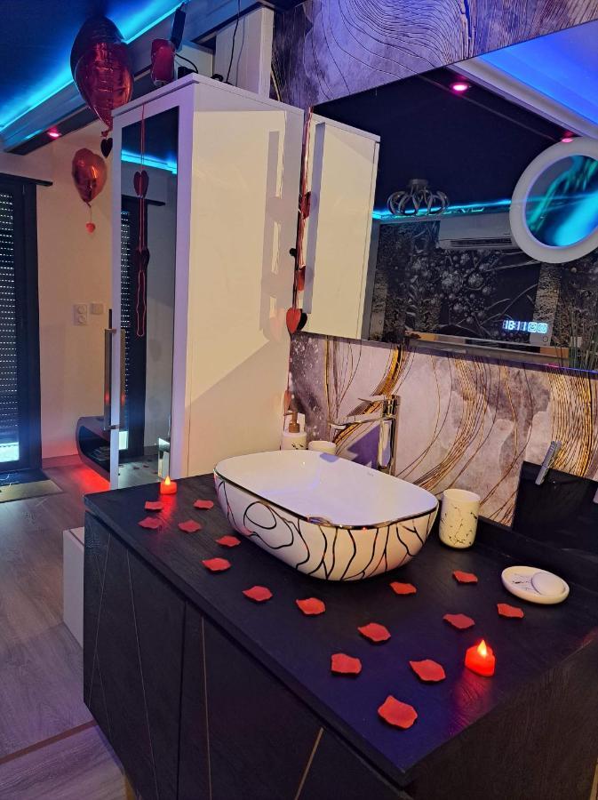 L'aurore De Charme, Clim Jacuzzi, Sauna, Piscine Chauffee Cuisine... * Carpentras