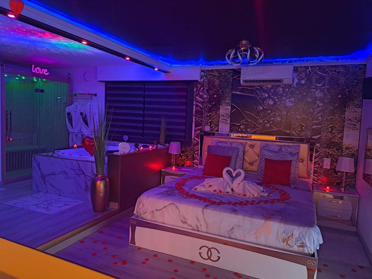 L'aurore De Charme, Clim Jacuzzi, Sauna, Piscine Chauffee Cuisine... Holiday home