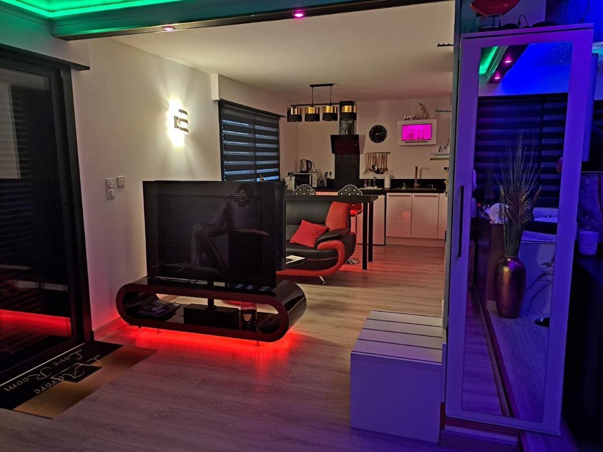 L'aurore De Charme, Clim Jacuzzi, Sauna, Piscine Chauffee Cuisine... * Carpentras